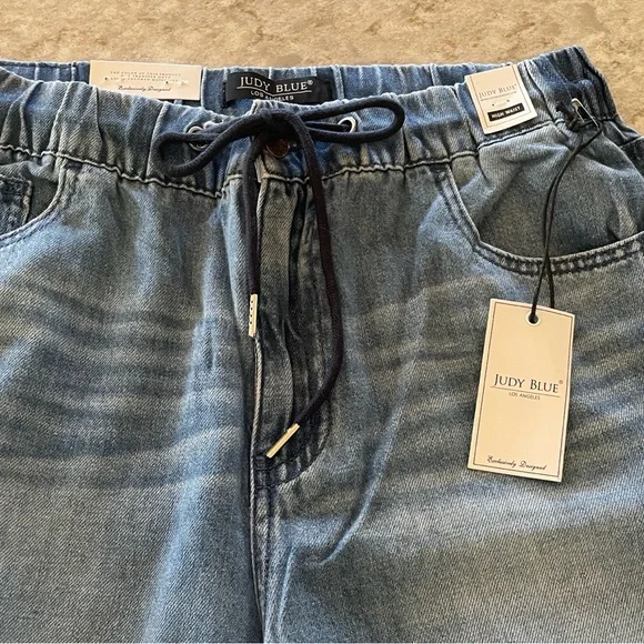 Judy Blue Medium Wash Wide Legged Relaxed  Drawstring Denim with Gold-Tip Cords - Picture 15 of 16